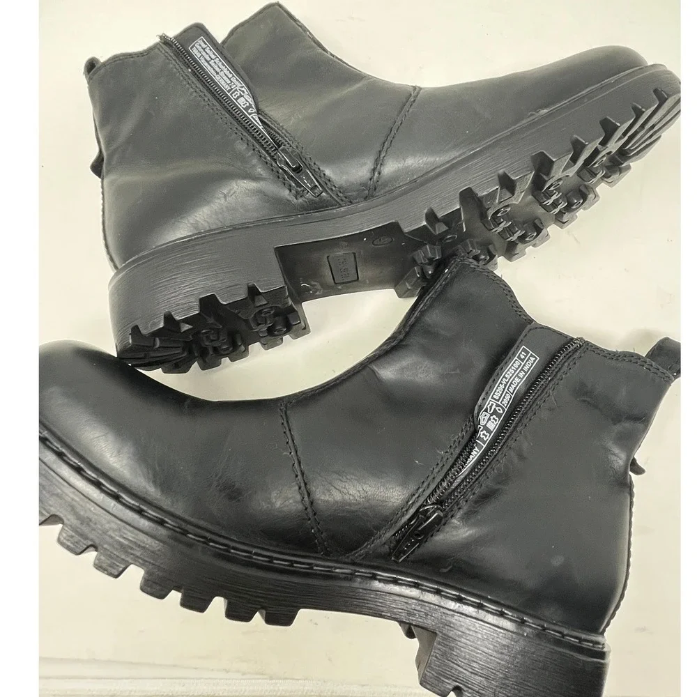 Josef Seibel Marta Womens US 10/ EUR 41 Black Leather Lug Sole Ankle Boots